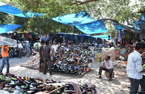 replica shoes market in delhi